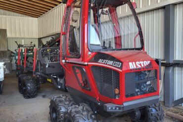 Alstor 850 - Pienmetsäkone